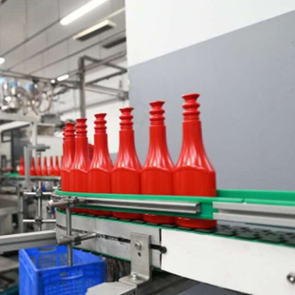 Ligne de production en plasturgie
